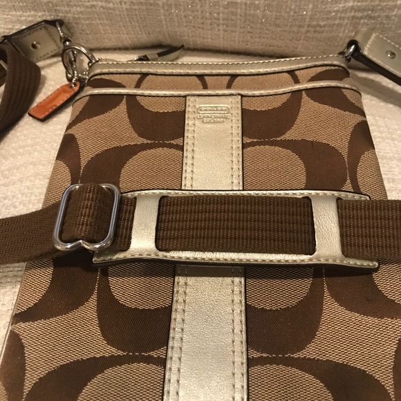 🔥Coach Crossbody Bag🔥 - Picture 2 of 4